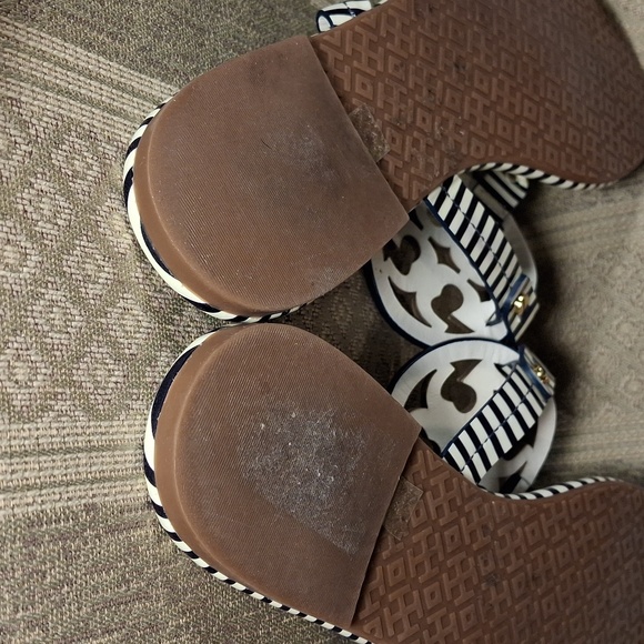 Tory Burch Miller Stripe Patent Leather Sandals In Black & White - Picture 8 of 15